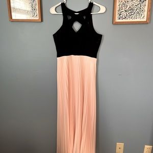 Black and pink gown size 5 juniors